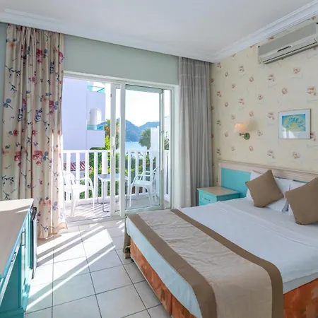 Contess By Faros Μαρμαρίς