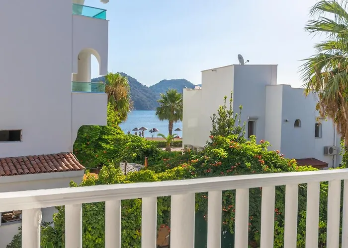 Contess By Faros Hotel 3*