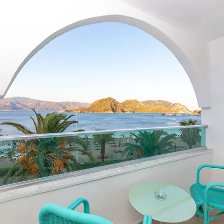Otel Contess By Faros
