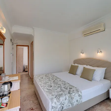 Otel Contess By Faros 3*