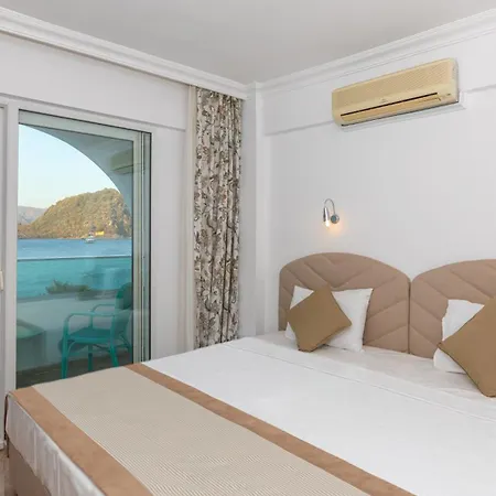 Contess By Faros Hotell 3*