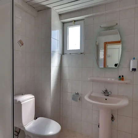 Contess By Faros Hotell